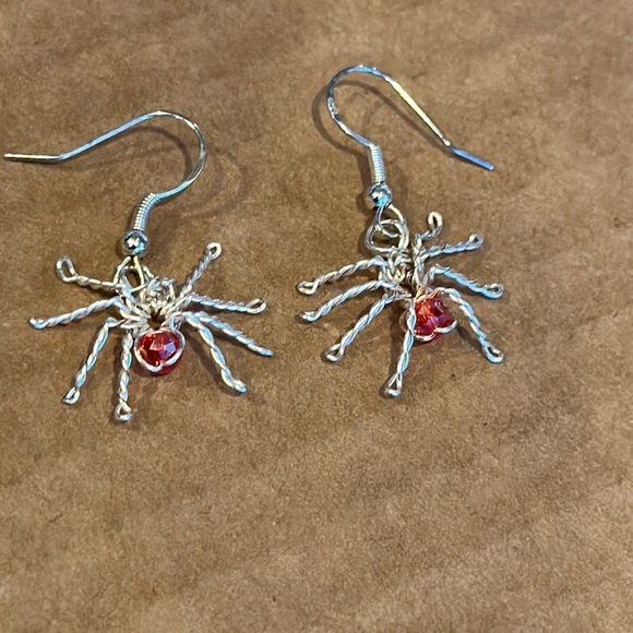Silver Wire Handmade Spider Earrings Red Bead - Picture 5 of 7
